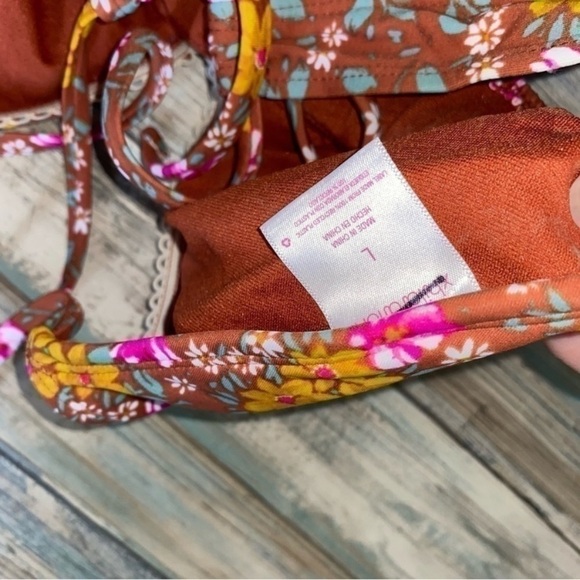 Xhilaration Smocked Floral Triangle Bikini Top - Picture 5 of 5